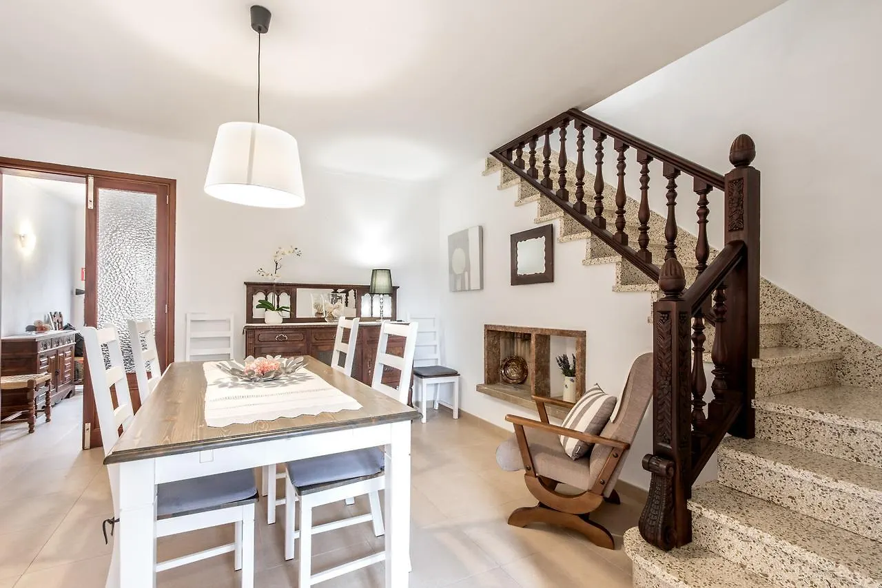 Townhouse Lleo 72 By Homevillas360 Pollenca